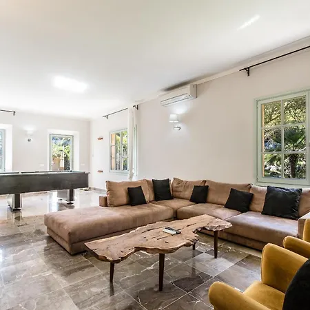 Segui By Homevillas360 Польенса