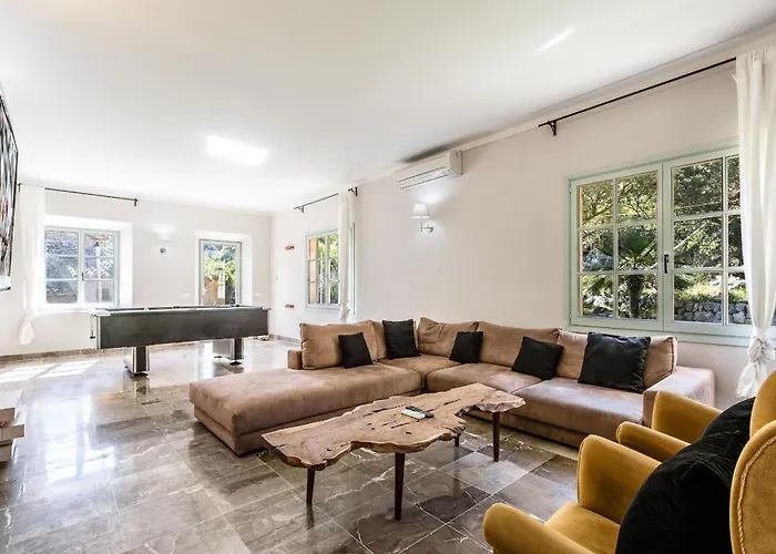 Segui By Homevillas360 Польенса