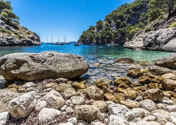 Segui By Homevillas360 Villa Pollenca